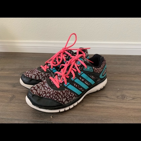 Adidas Shoes - Picture 6 of 8